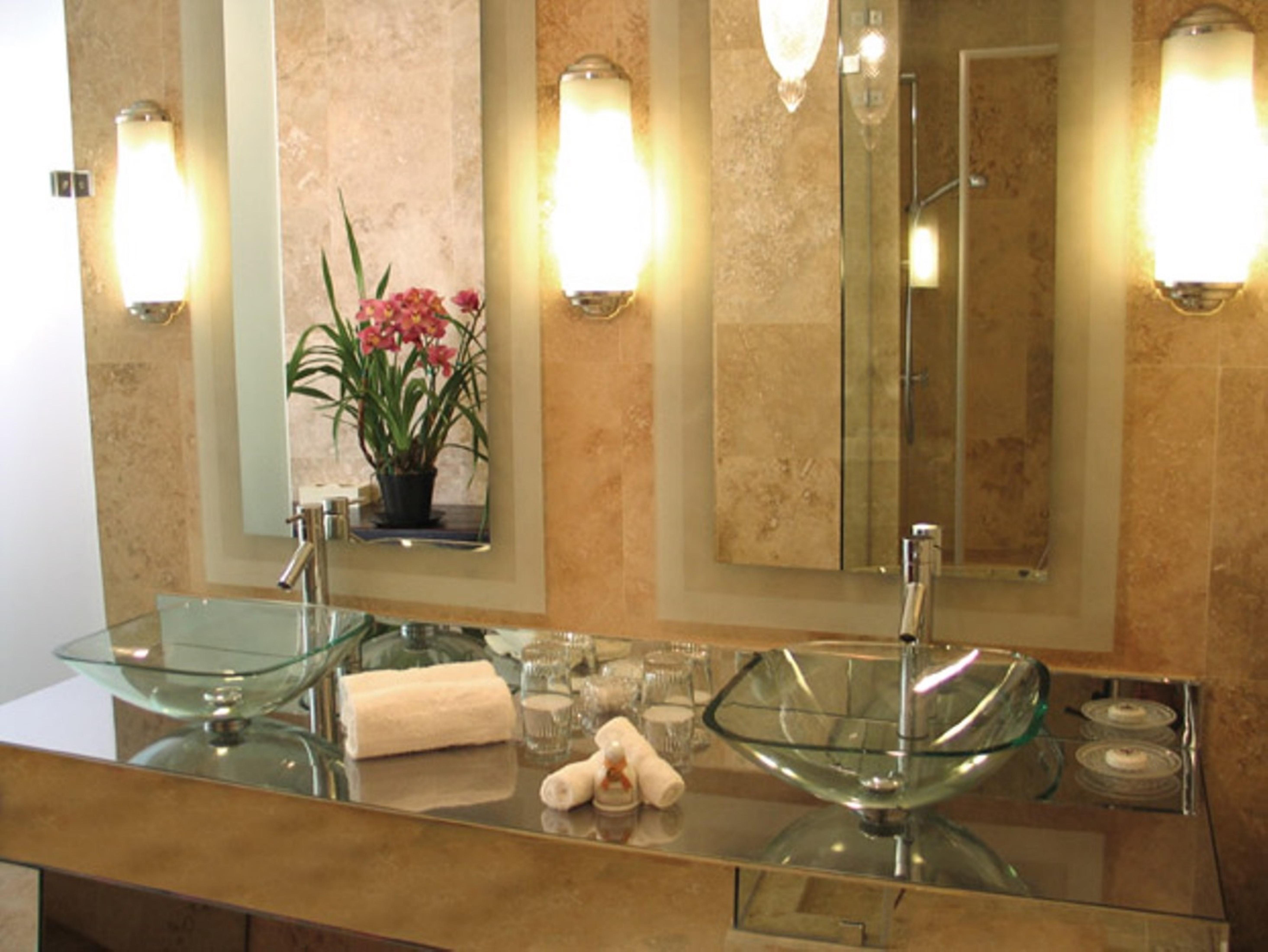 Colona Castle Hotel Lakeside Room photo